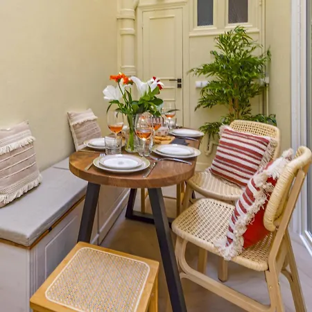 Apartment Saint Charles - Splendide 3 Pieces - Carre D'or - Parking Prive