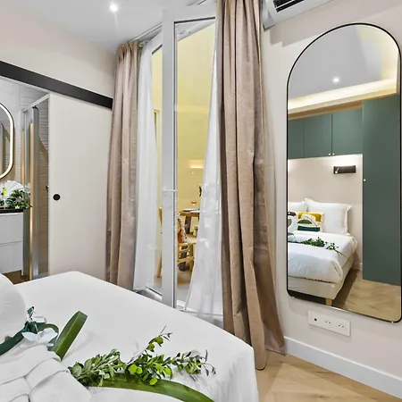 Saint Charles - Splendide 3 Pieces - Carre D'or - Parking Prive * Mentona